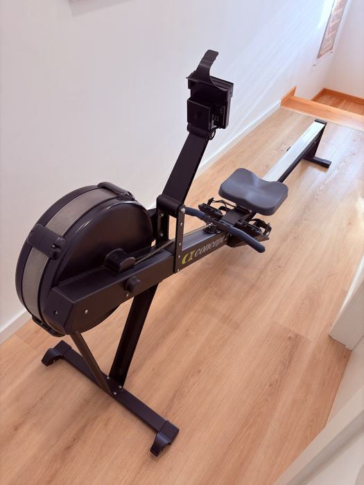 Máquina de remo Concept2 Model D com monitor PM5