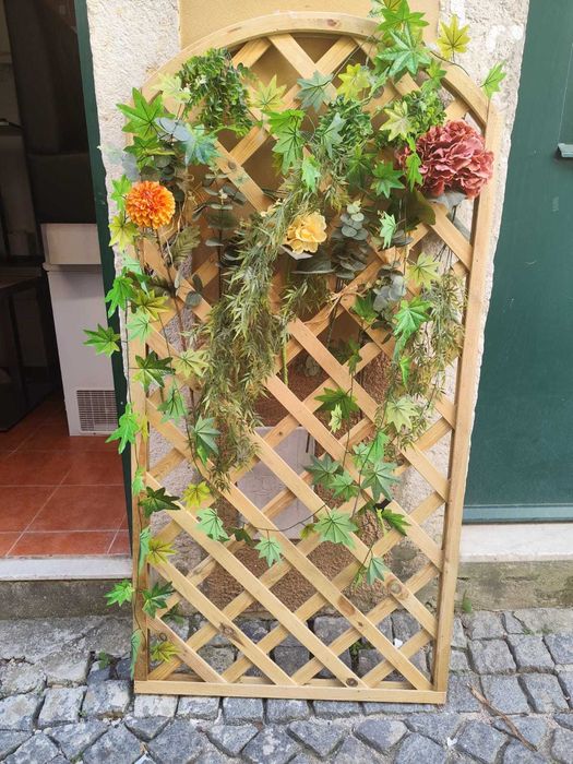 Restaurant Decor & Utility Items for Sale