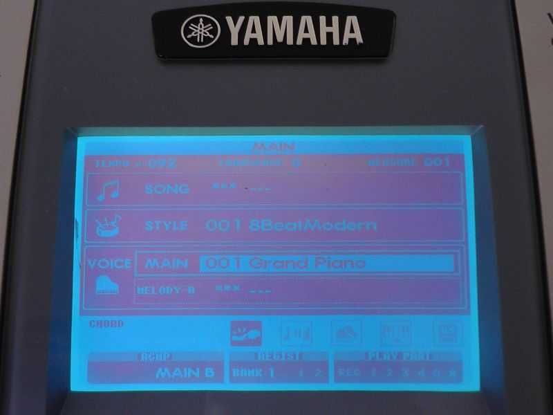 Yamaha PSR-K1 duży LCD USB uchwyt na mikrofon Dynamika Karaoke