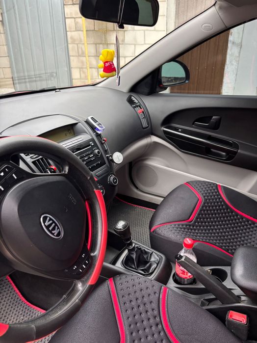 Кіа CEED 1.6crdi Дизиль