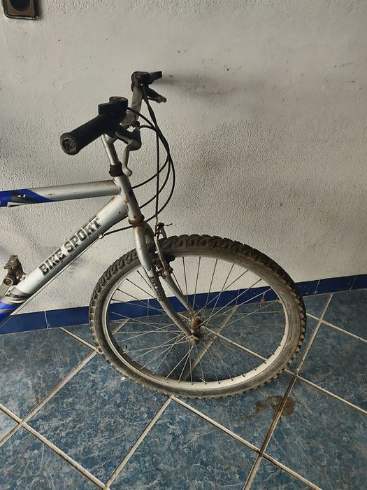 Bicicleta em  bom estado