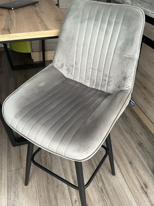 Продам стілець в чудовому стані