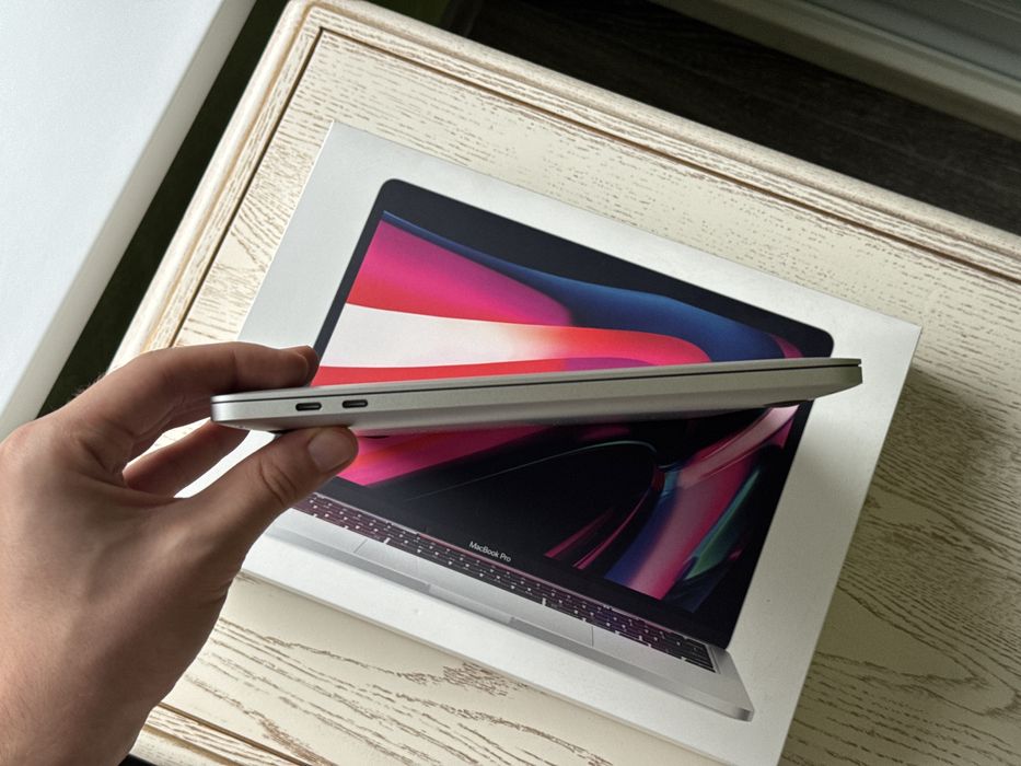 MacBook Pro 13" M1 256 GB Silver (Ідеальний стан)