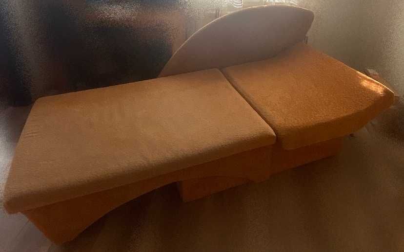 Диван в детскую или гостинную