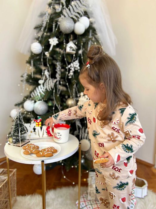 Новорічна піжама від h&m ріст 98 до 140 см