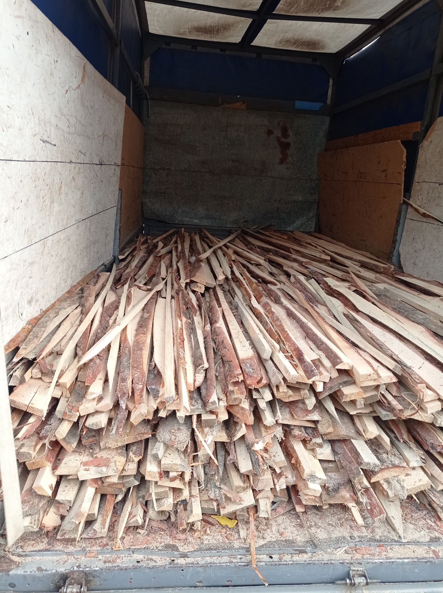 Продам/Дрова/ Днепр3700-9,3 м3 от 250 грв =1м3