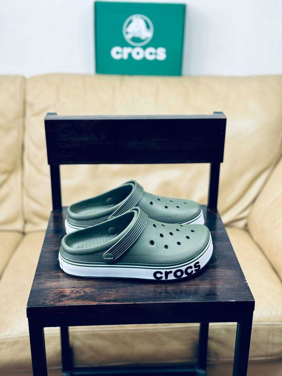 Шлепанцы Crocs удобные  Сабо кроксы тапочки шлепки хаки Новинка 2024