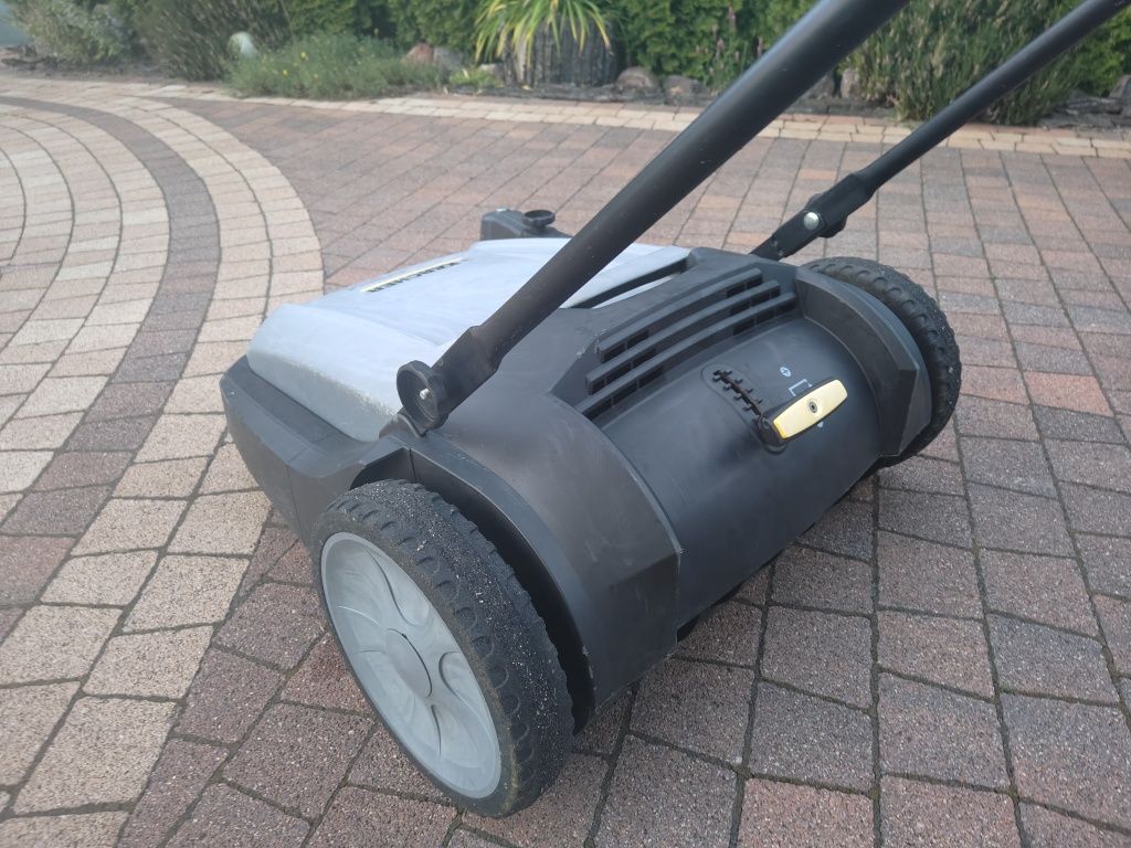 Zamiatarka Karcher Professional 70/20 C
