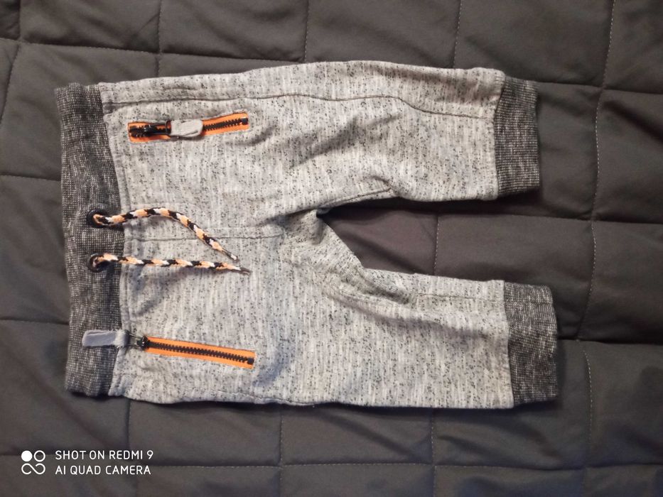 Spodnie niemowlęce Smyk rozm. 68