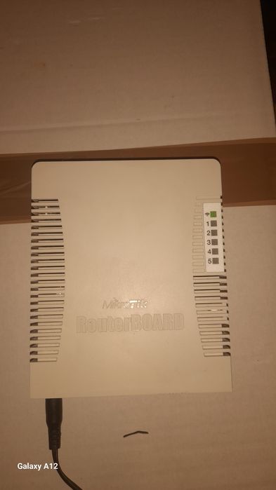 W/F Роутер MiķroTik