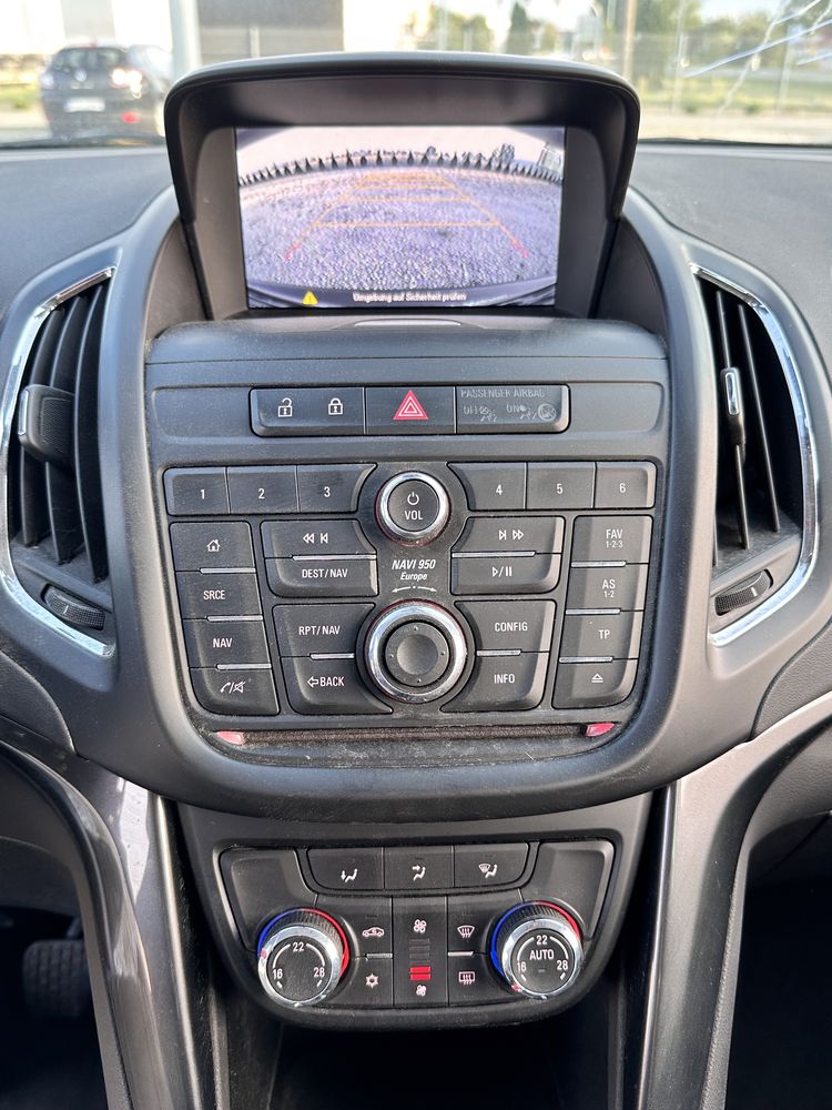 Opel Zafira C Tourer 1.4 Turbo 140 KM* 7 osob* Navi*Kamera*Martwe pole