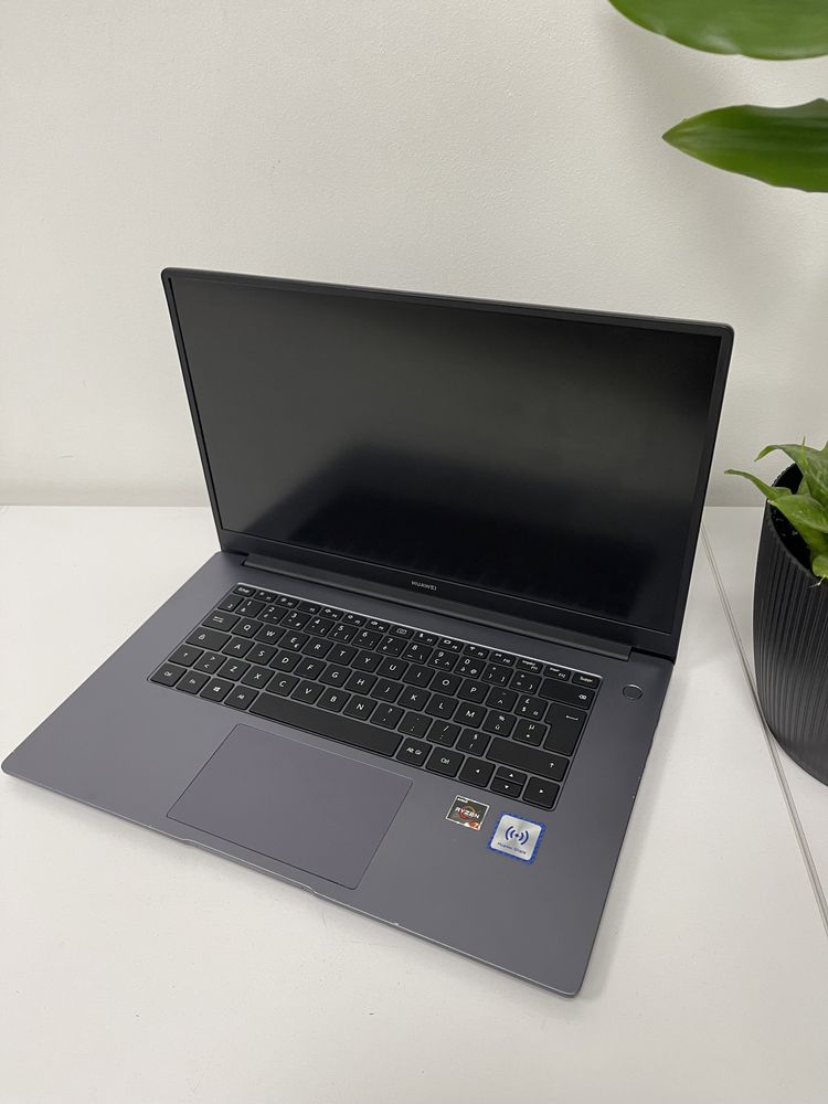 Ноутбук Huawei MateBook D15 AMD Ryzen 7