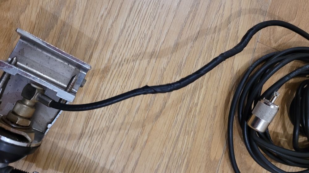 Antena Cb 70 cm z uchwytem krawędziowym