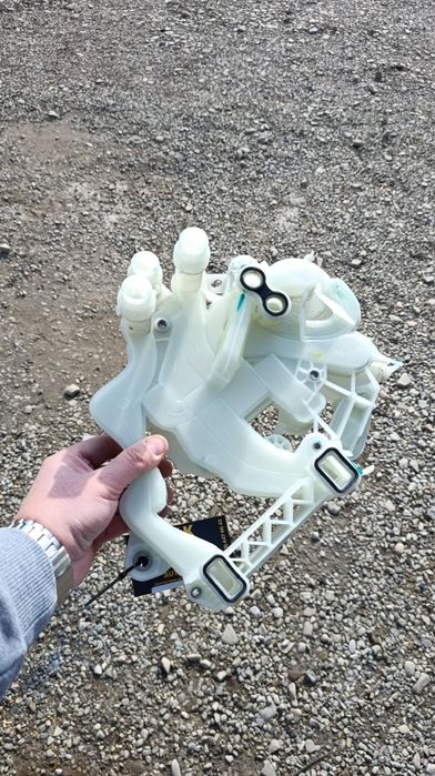 Бачок павук Tesla nodel3/Y