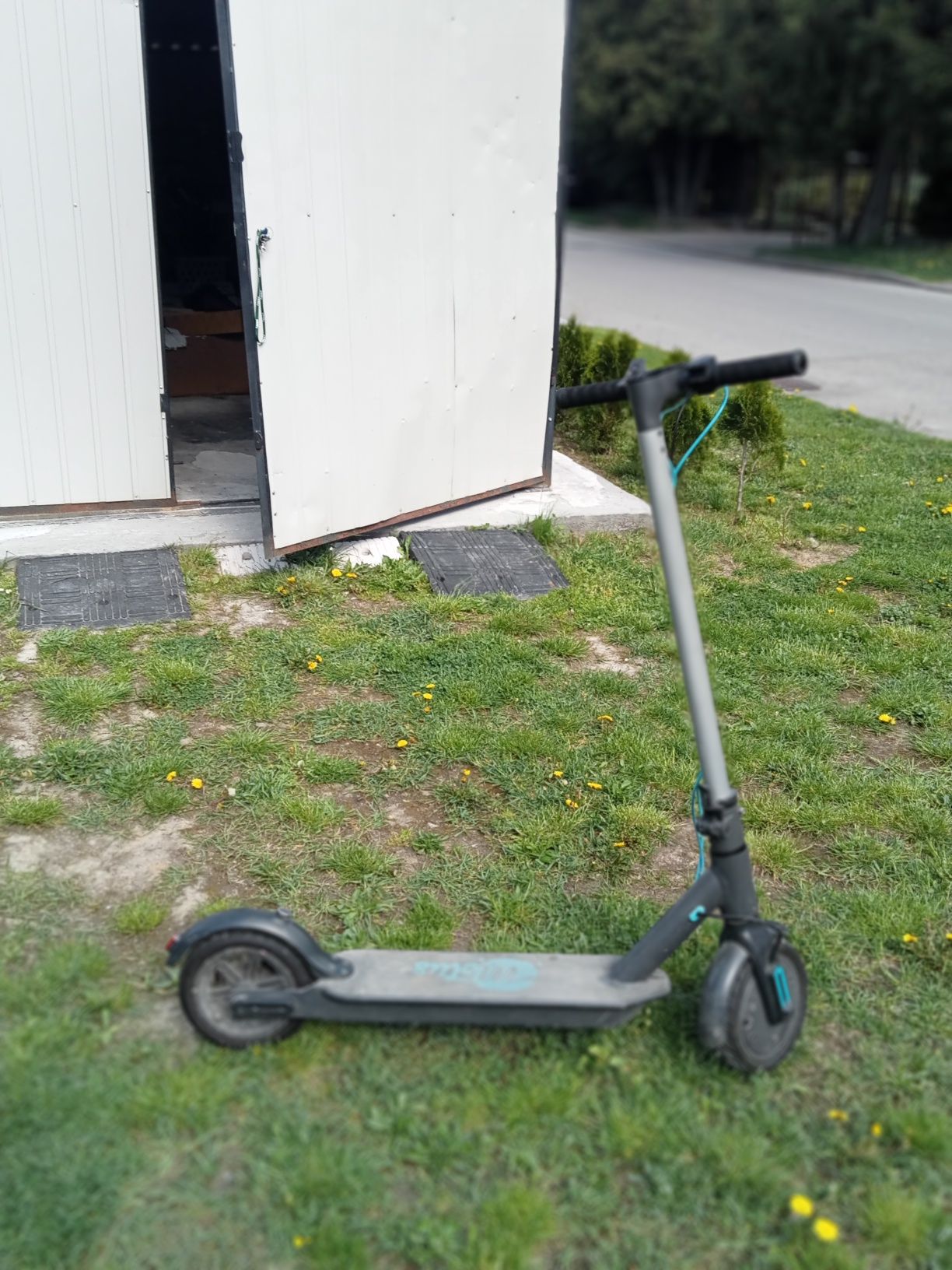Motus Scooty 10 Lite – hulajnoga elektryczna | szaro-niebieska | 350W