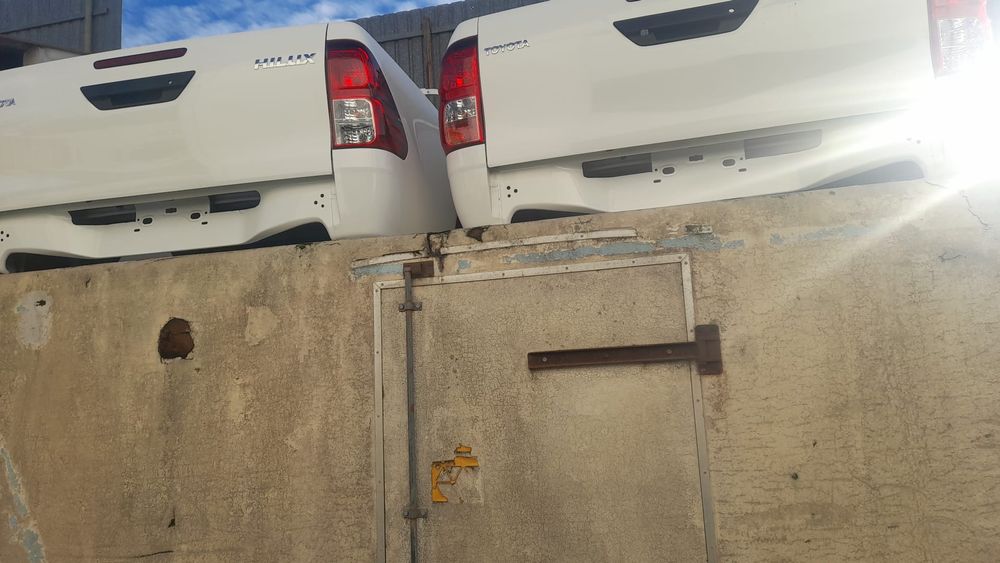 Caixas de carga hilux 5 lugares novas