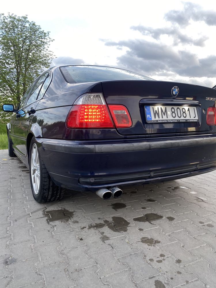 BMW E46 330i sedan