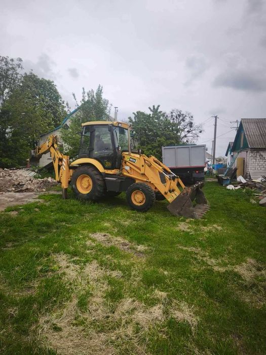 Послуги Екскаватор - навантажувач JCB 3CX