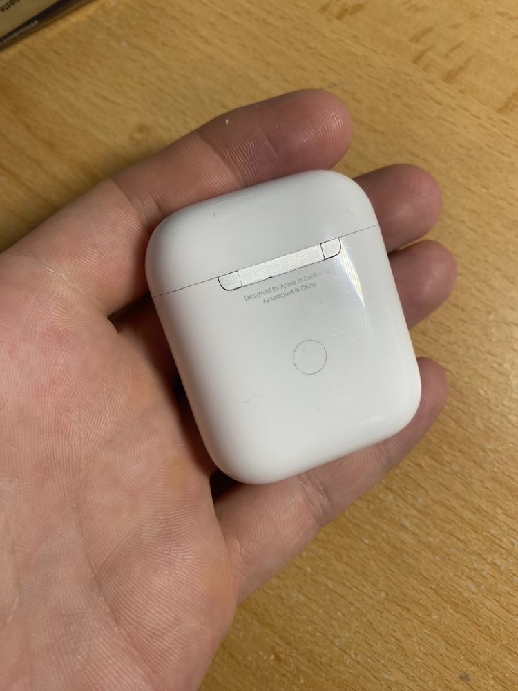 Etui ładujące Airpods 2 A1938