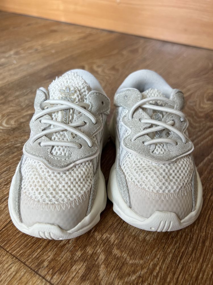 Дитячі кросівки Adidas Ozweego