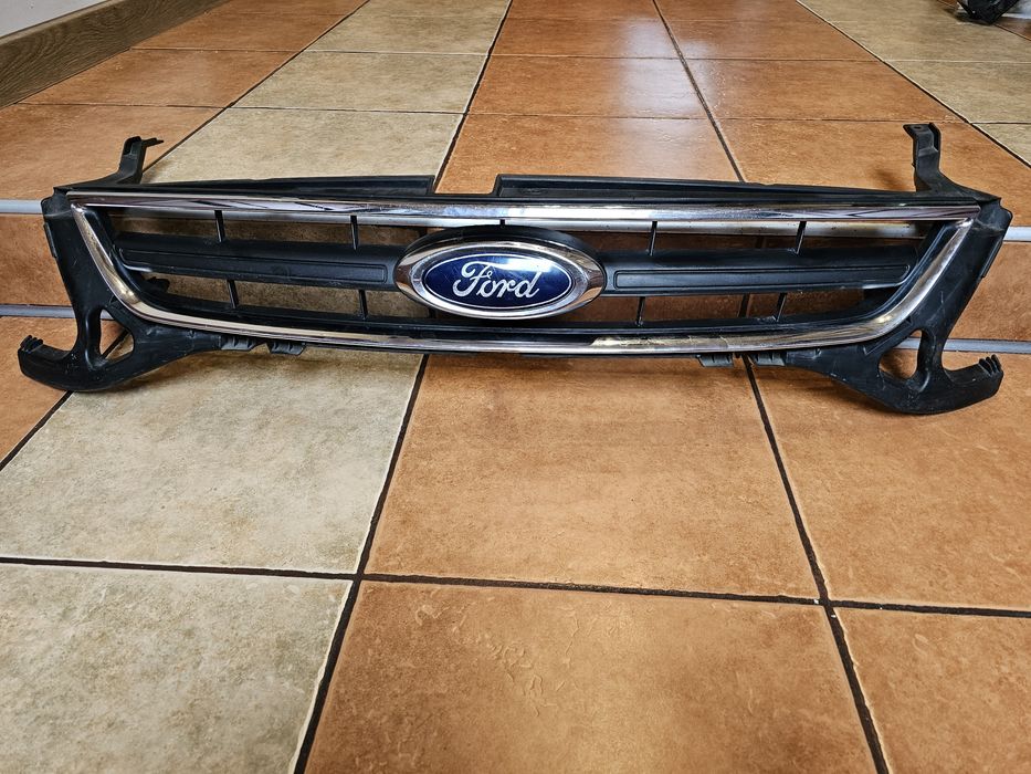 Mondeo MK4 grill / atrapa