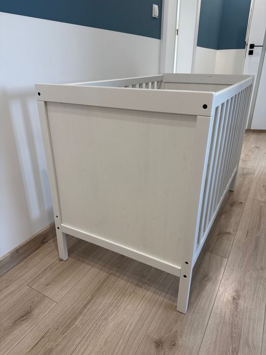 Łóżeczko dziecięce 120x60 z materacem - używane