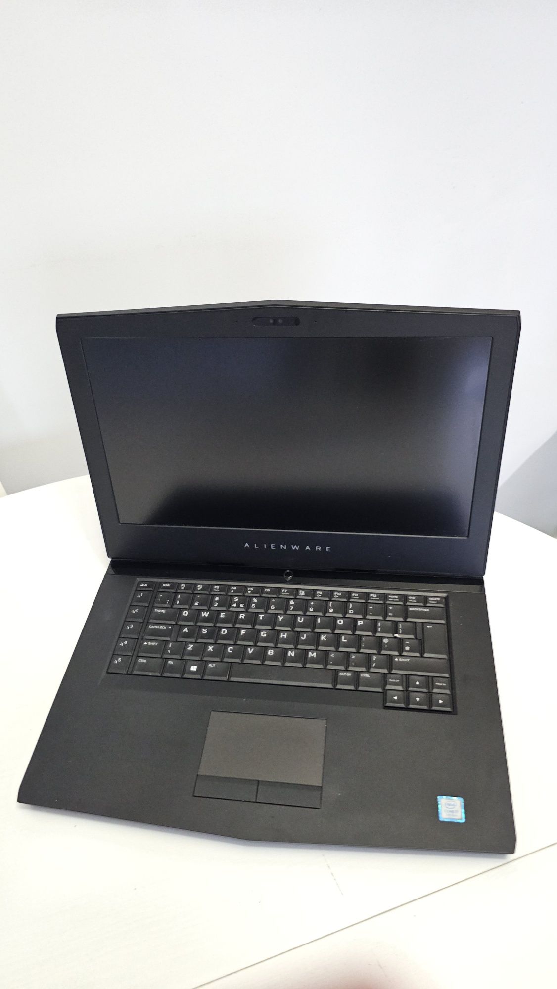 Dell Alienware 15 R3 i7 - GTX 1060 - Windows 11 - gwarancja