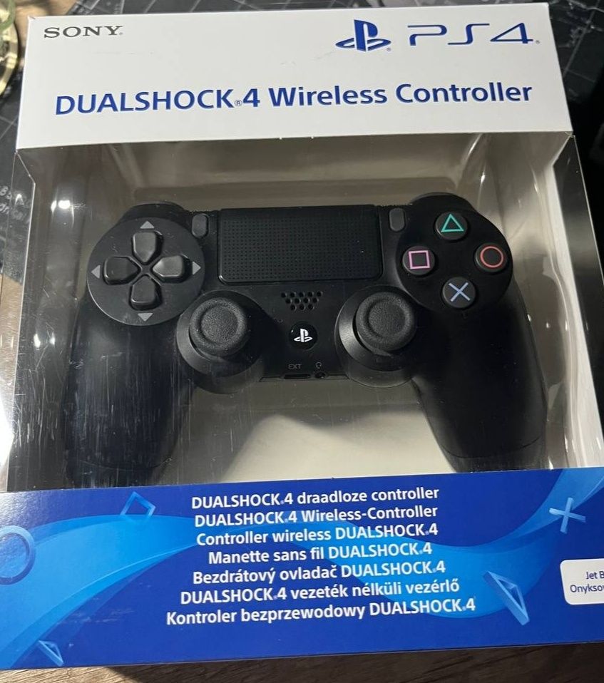 Геймпад Dualshock 4