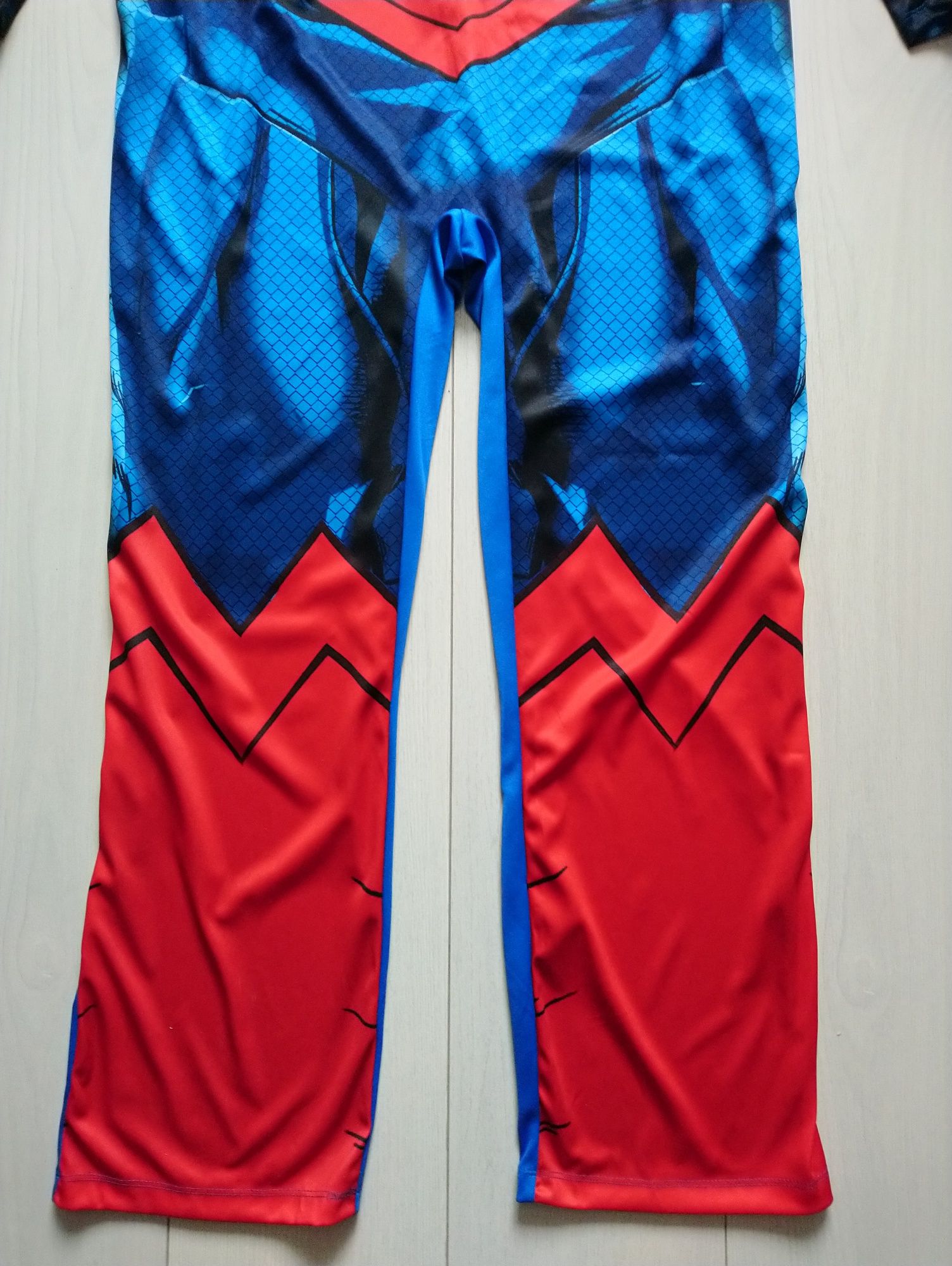 Новий карнавальний костюм Супермен Superman M розмір
