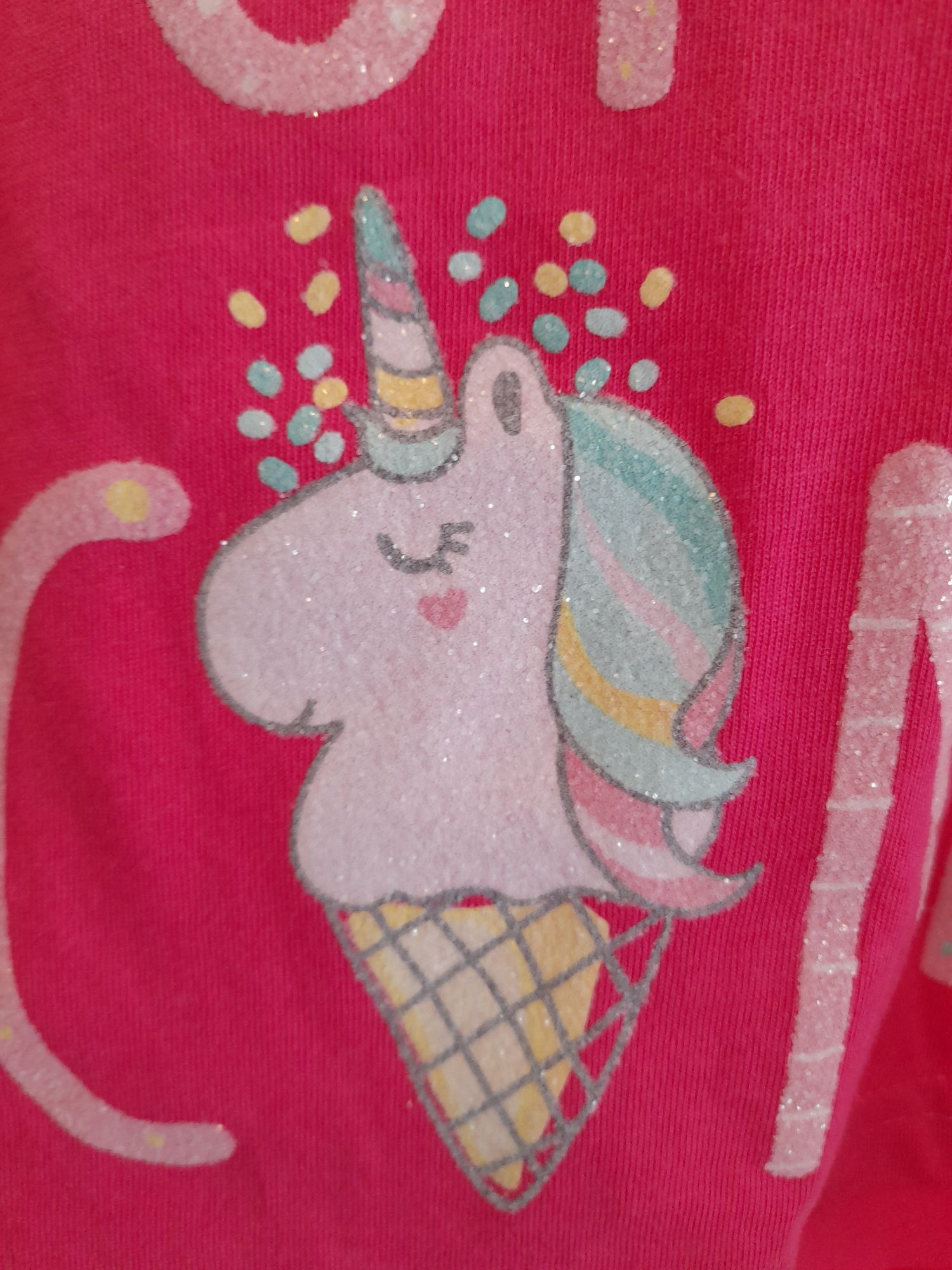 Top rosa com unicornio brilhante estampado a frente (tamanho 11/12)