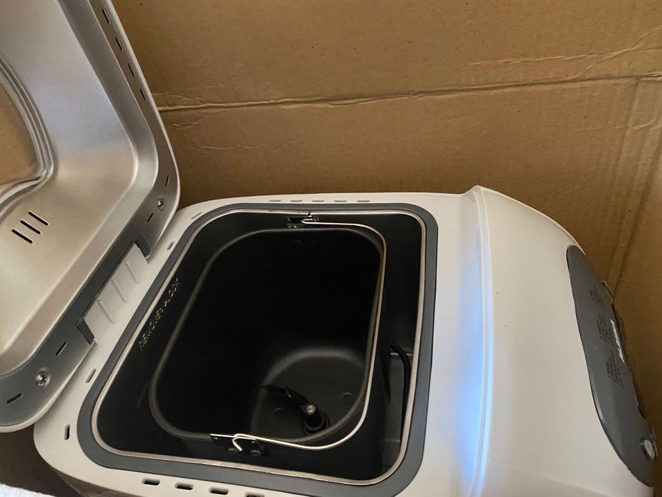 Máquina de fazer pão de 1 kg - Nova