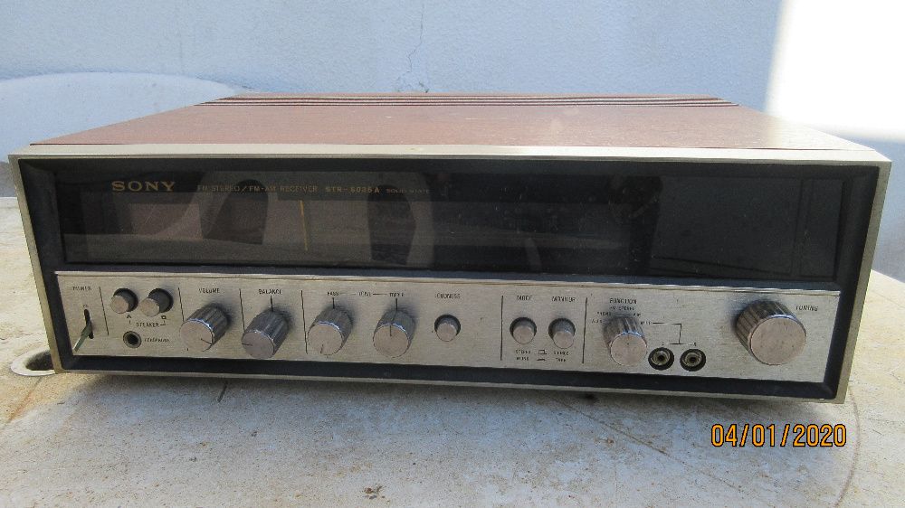 Vende-se Sintonizador / Amplificador SONY STR-6036A