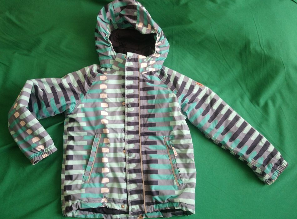 Зимняя куртка Reima рост 128 для двора/сада