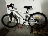 Bicicleta usada a andar