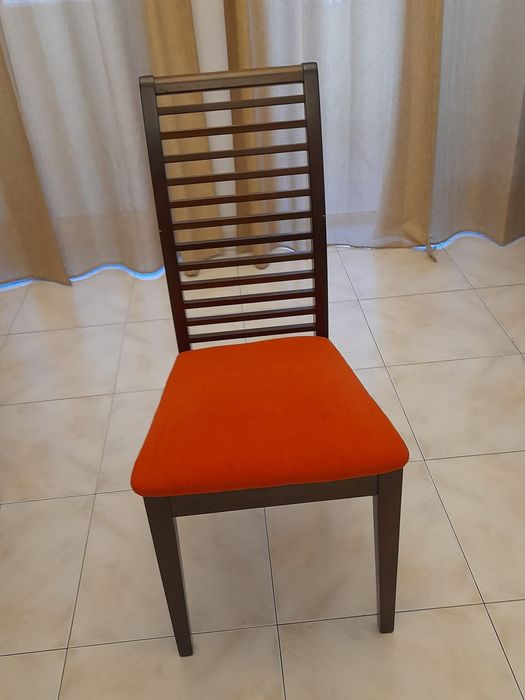 Mesa e Cadeiras de sala de jantar