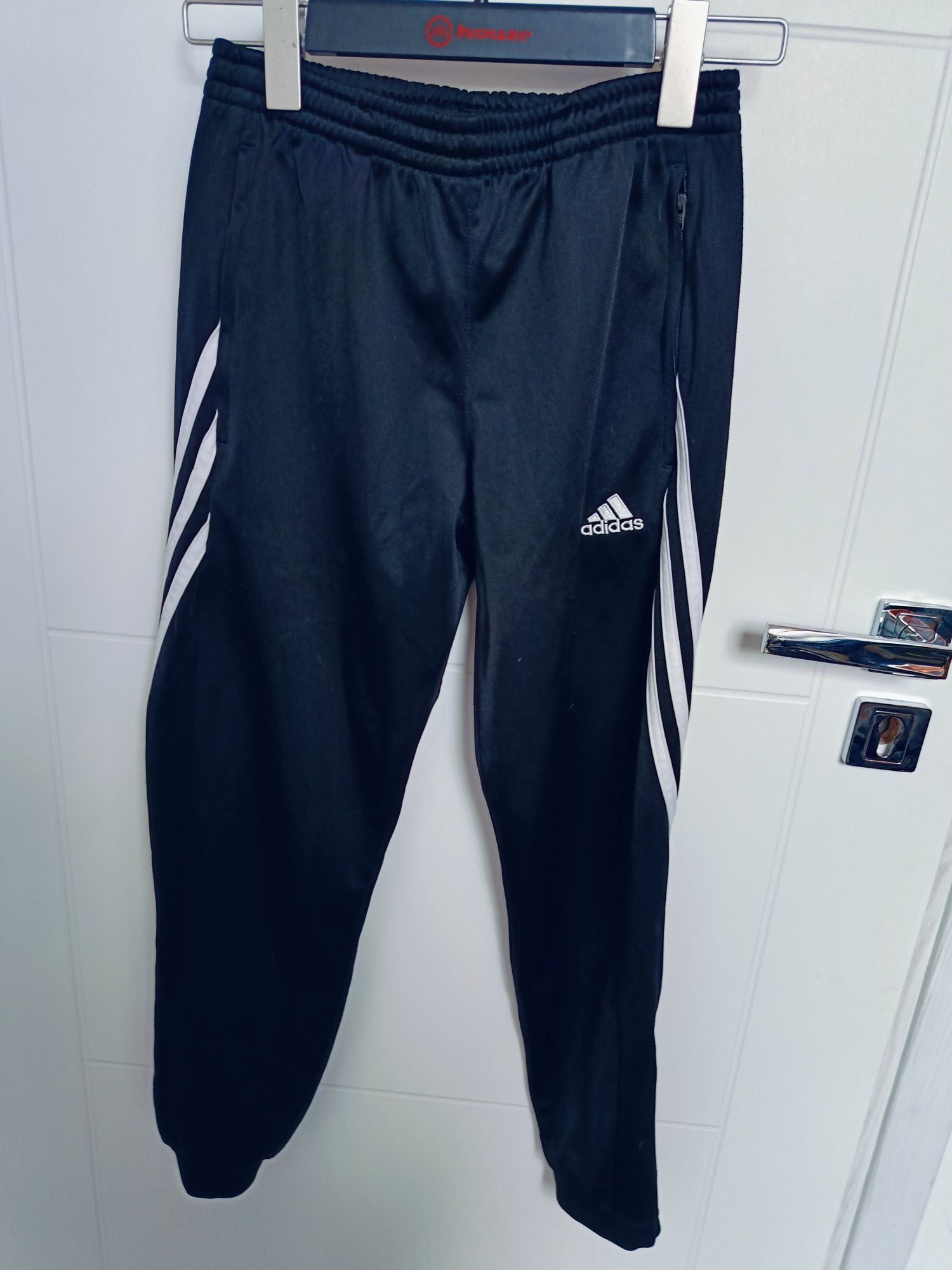 Spodnie dresowe adidas 11-12 lat 152