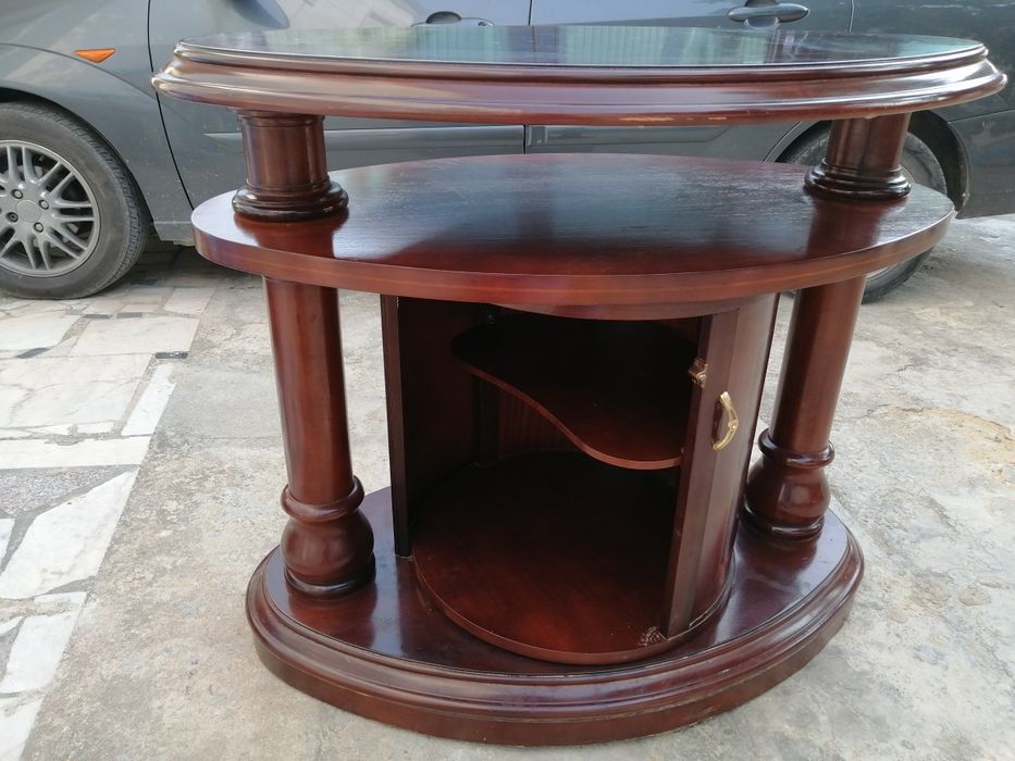 Bar de Sala em bom estado