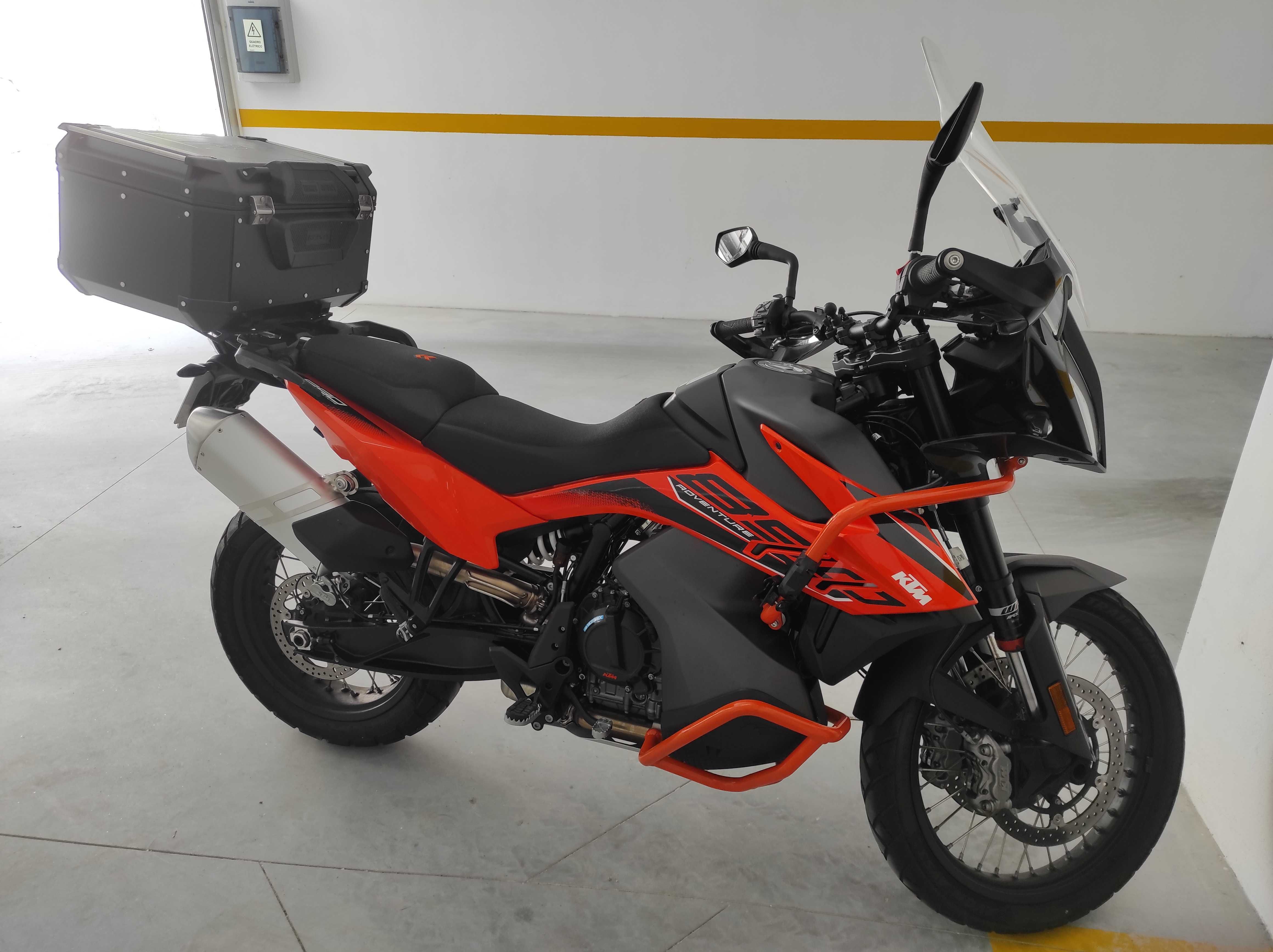 KTM 890 Adventure c/ vários extras