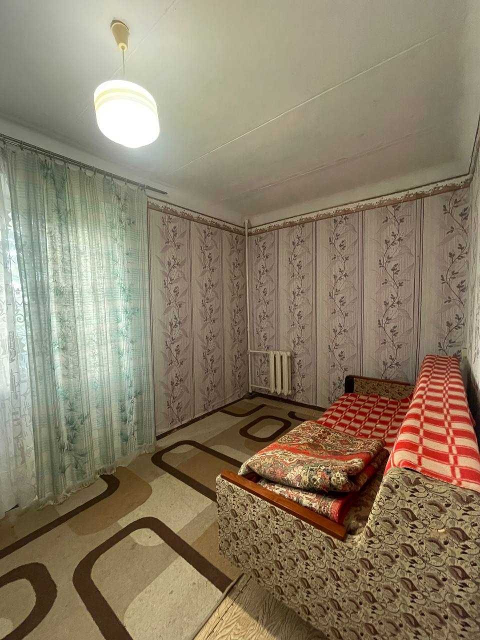Продам 2х комнатную квартиру 40.1м2 
12й квартал, ул. Автостроя 8.