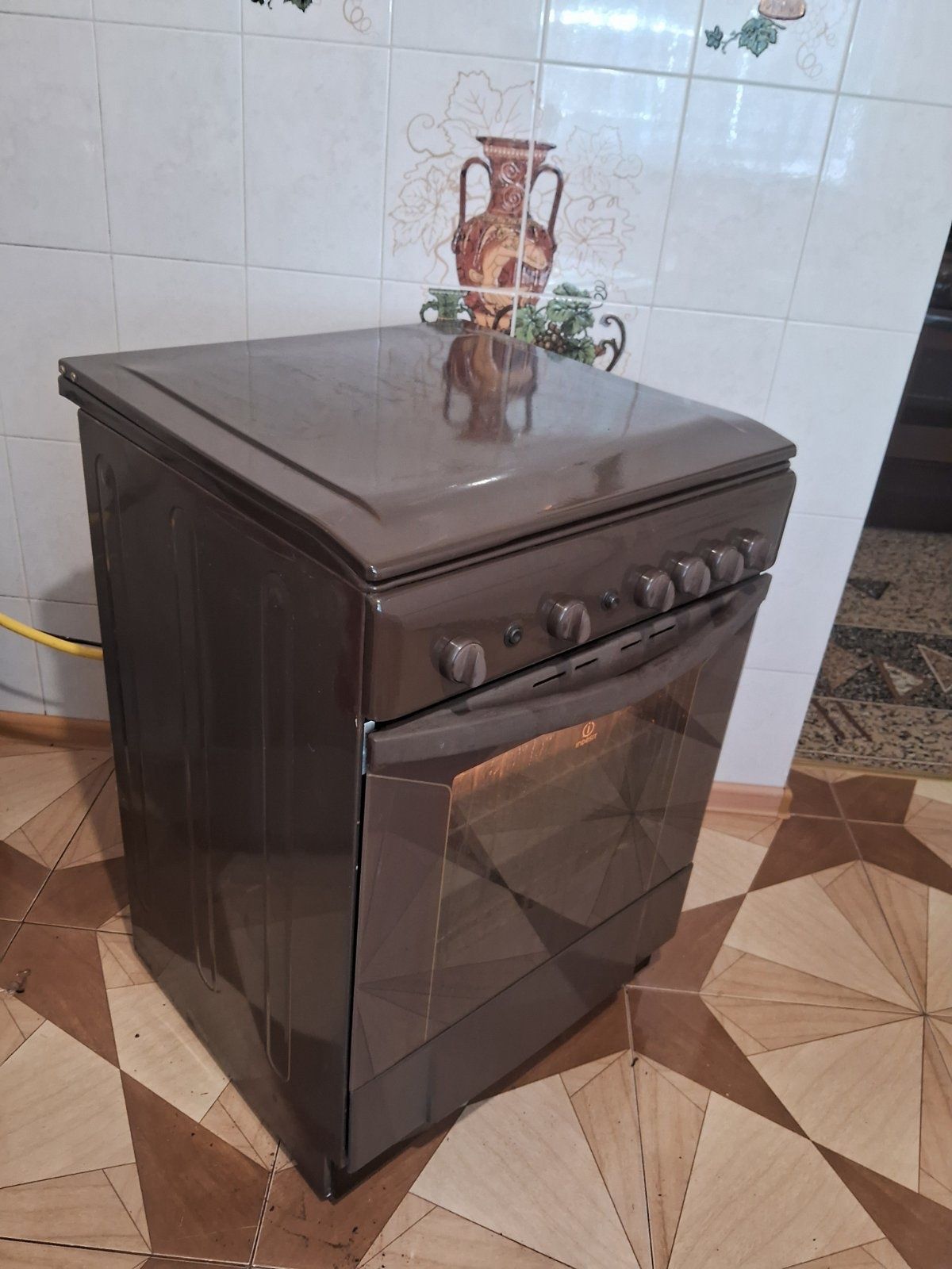 Газова плита 60см INDESIT