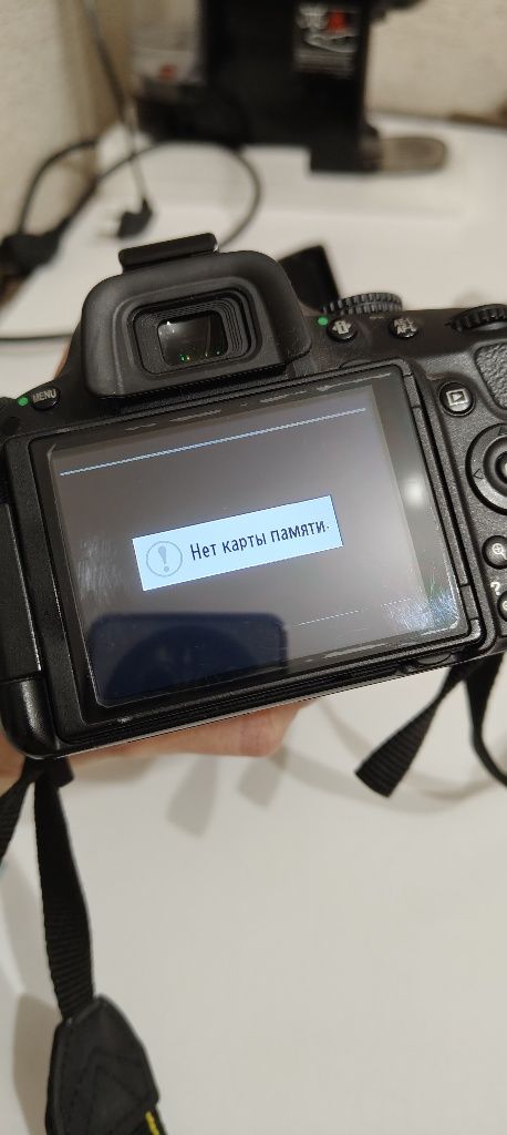 Nikon D5100 та об'єктив NIKKOR 18-105 mm 1:3.5-5.6G