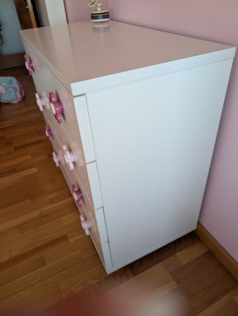 Cómoda para quarto de criança
