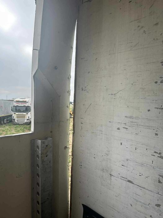 Zabudowa naczepa chłodnia Krone