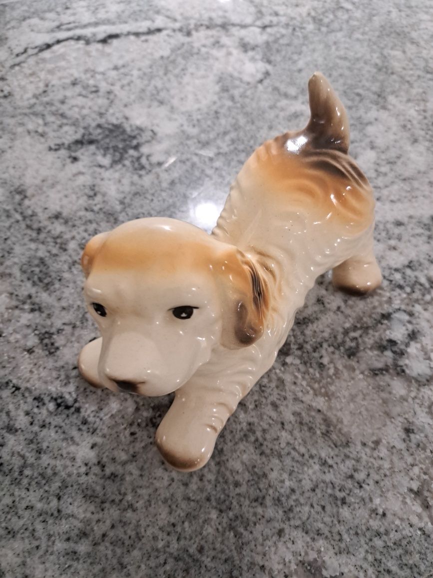 Figurka psa porcelana