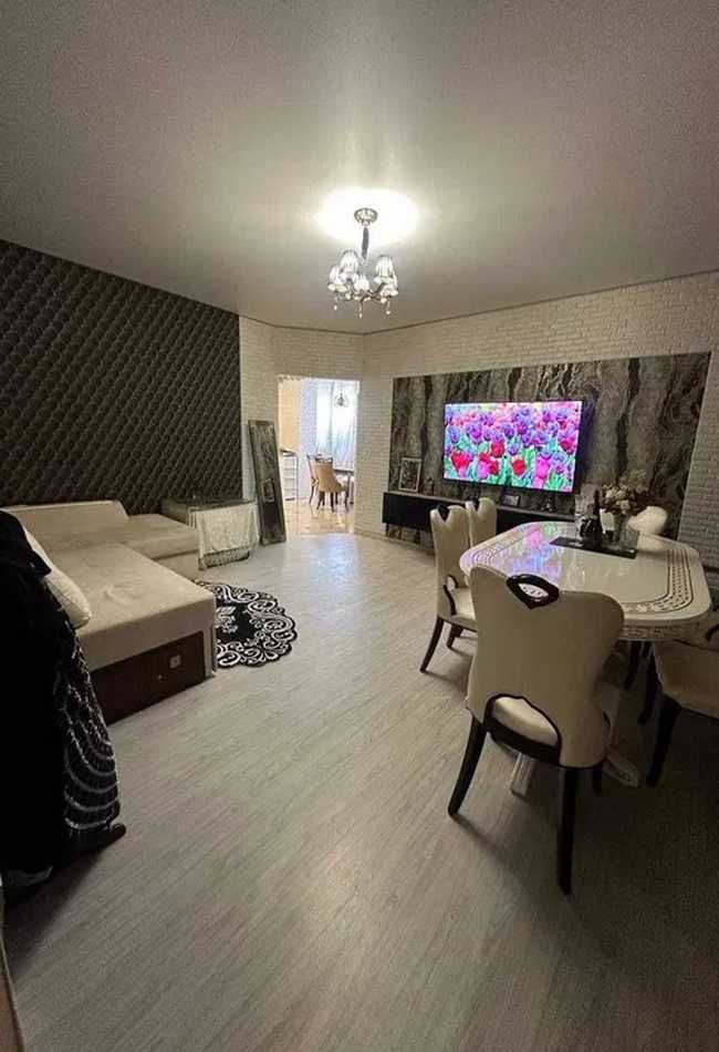 shev-01 Трехкомнатная квартира в новом, кирпичном доме на Старицкого.