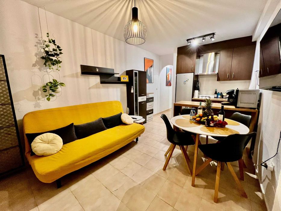 Bungalow z duzym tarasem w Torrevieja, Alicante