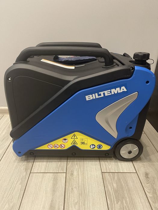 Бензиновый инверторный генератор Biltema DG3000is Швеция