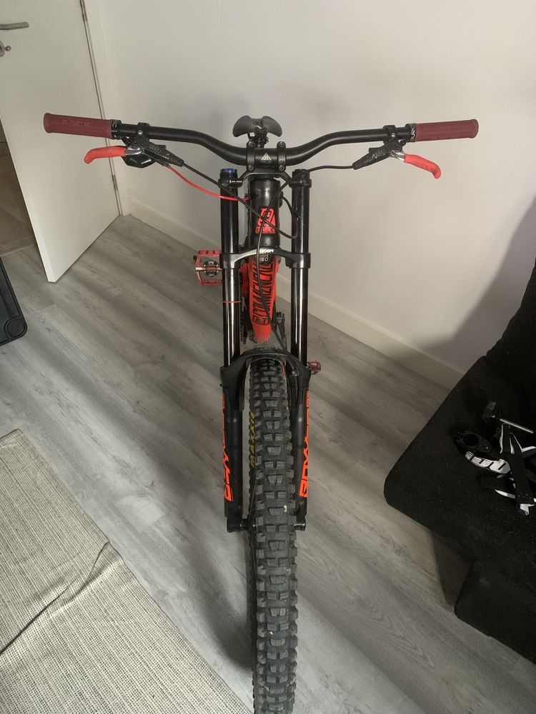 Commencal supreme v4 27.5 tamanho L