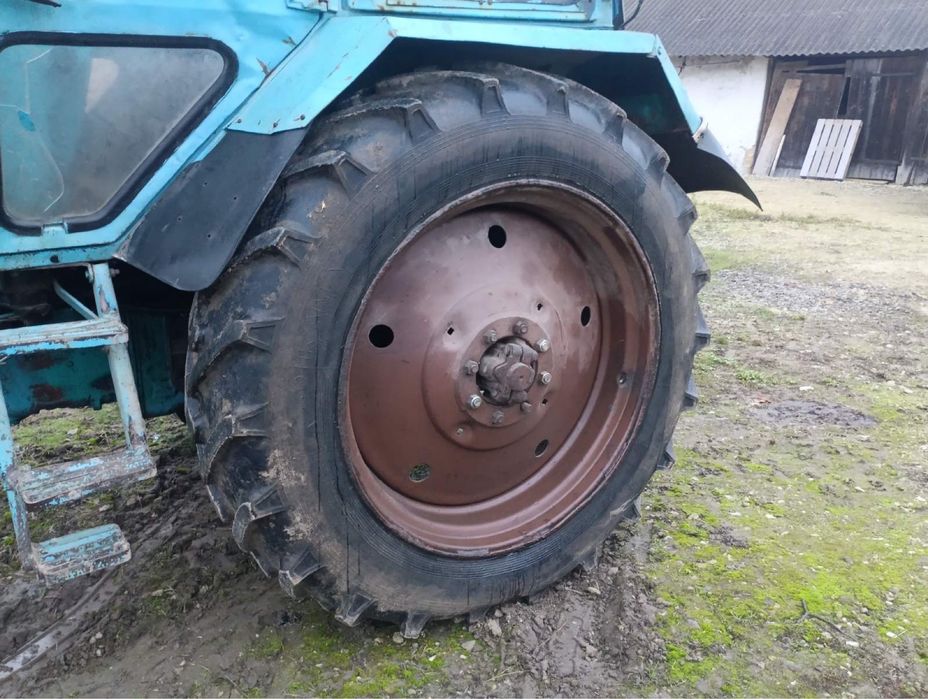 Продам трактор мтз 80 . 90 рік трактор на документах