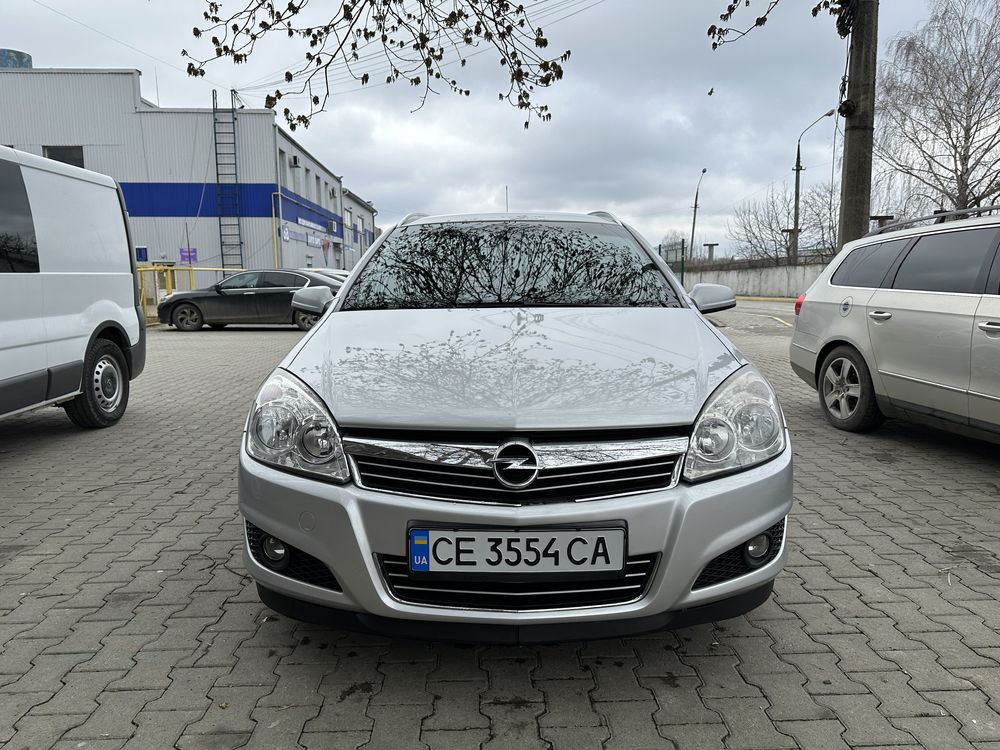 Opel Astra H (FL)